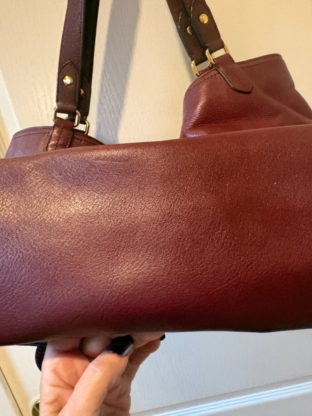 Lauren Ralph Lauren Large Pebbled Leather Tote – Burgundy/Gold Hardware